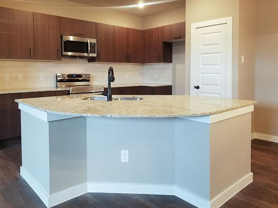 1st image of 25559 Starling Ln