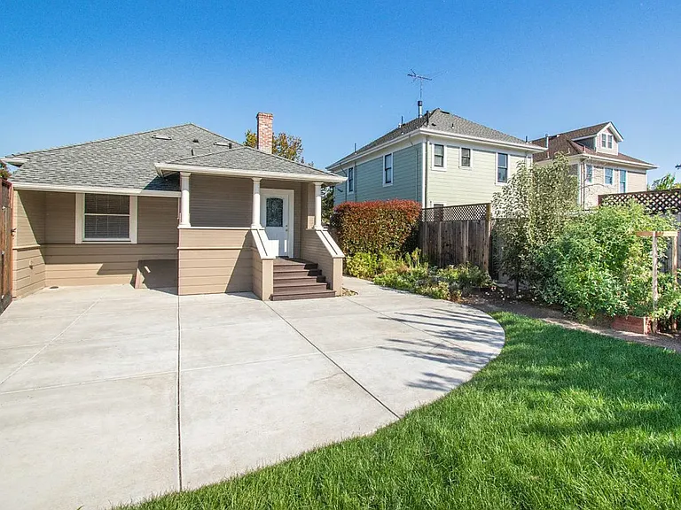 934 Ramona St #1 — Photo 9