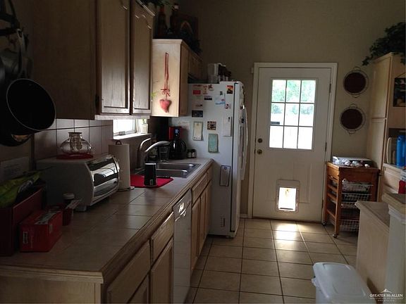 5th image of 3304 Valle Cir