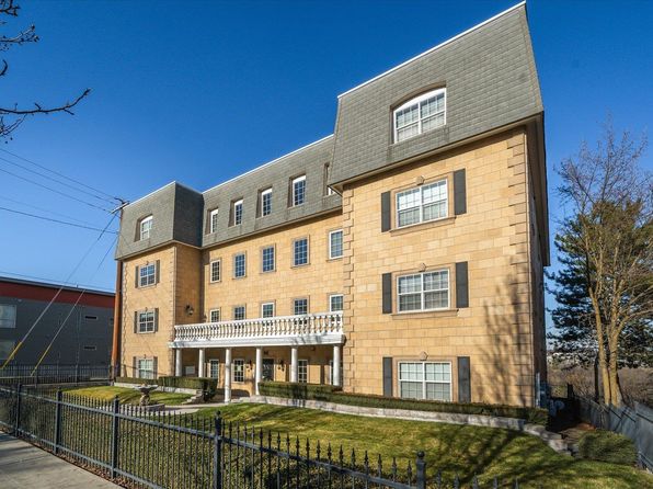 1828 W Riverside Ave APT 301, Spokane, WA 99201