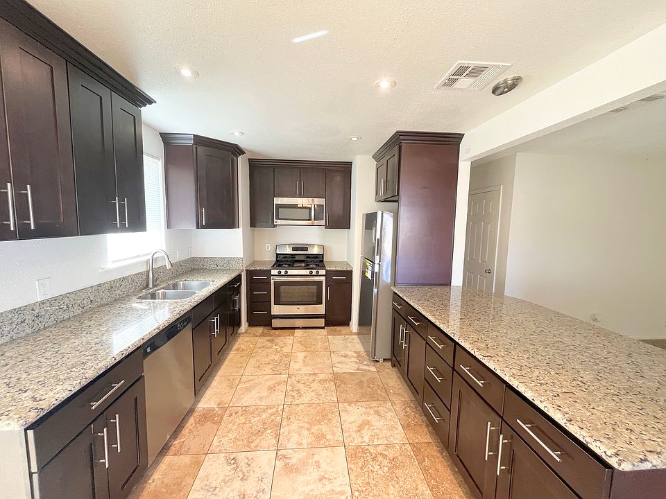 1st image of 11155 Pomelo Dr