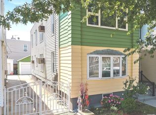 11214 111th Ave, South Ozone Park, NY 11420