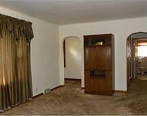5th image of 2621 Corby Blvd