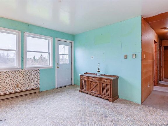 4th image of 300 Brooklyn Rd