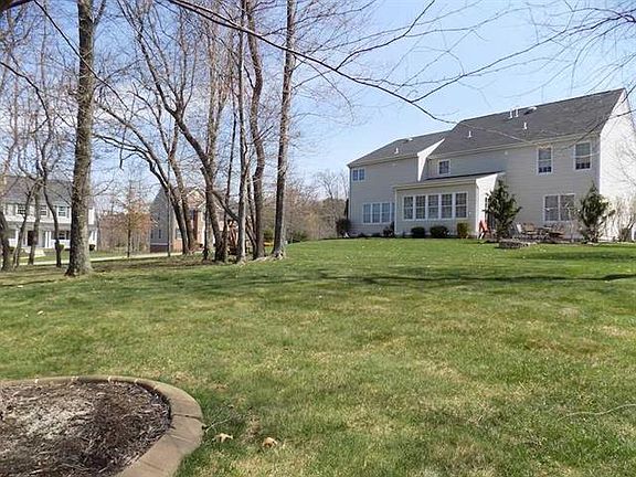 2nd image of 2512 Willow Oak Dr
