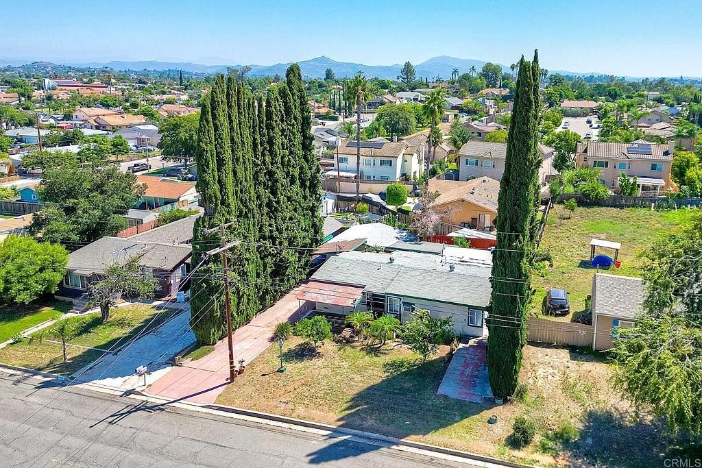 1045 W 13th Ave, Escondido, CA 92025 Zillow