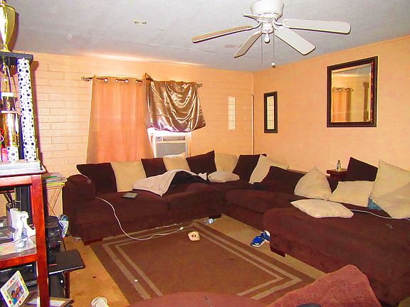 5th image of 10396 Yellowstone St