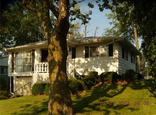 1304 18th St SW, Cedar Rapids, IA 52404