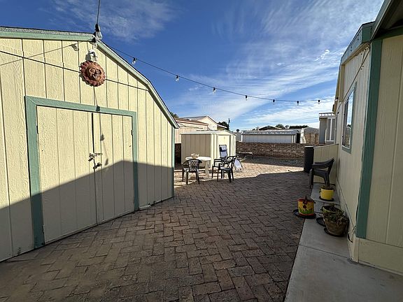 3rd image of 10336 E 31st St