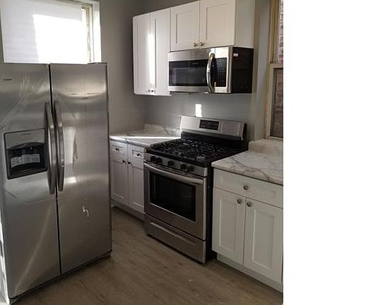 2nd image of 7236 S St Lawrence Ave APT 2