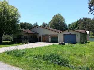 17 Southland Dr, Metropolis, IL 62960