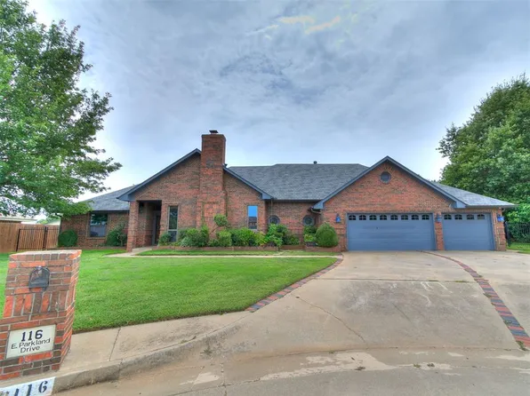 116 E Parkland Dr, Yukon, OK 73099