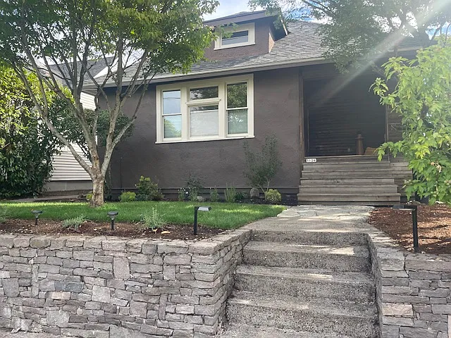 Building Photo - 5126 NE 26th Ave