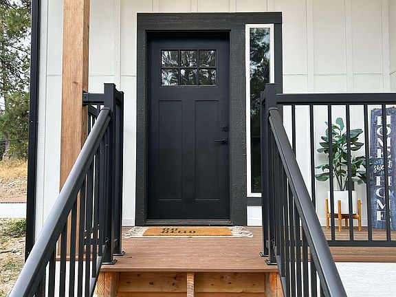 Beautiful front door and porch!