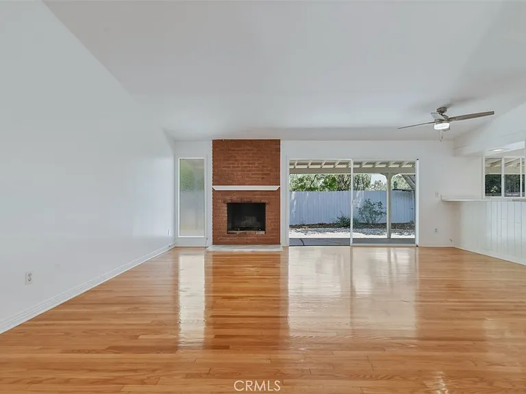5836 Wish Ave — Photo 13