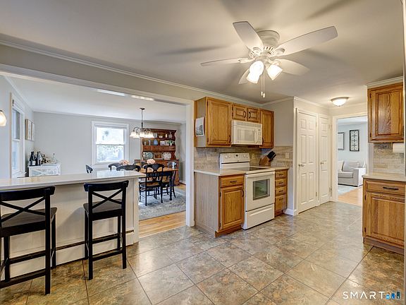 3rd image of 165 Stillwold Drive