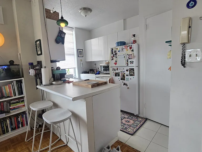 520 W 112th St #10F — Photo 2