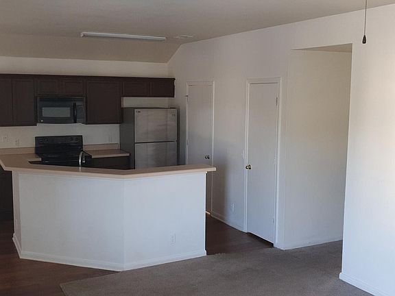 3rd image of 3301 El Salido Pkwy #812