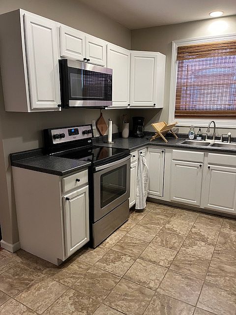 1st image of 132 S Pennsylvania Ave #4