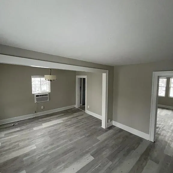 2600 Cottage Grove Ave #6 — Photo 3