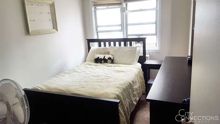 Rented by City Connections Realty | media 9