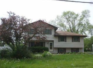 21W115 Winthrop Ave, Lombard, IL 60148