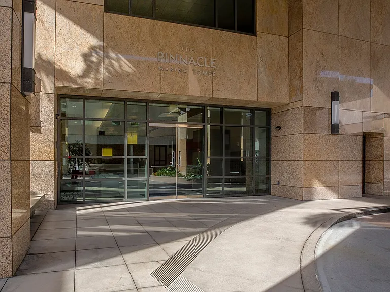 550 Front St #907 — Photo 37