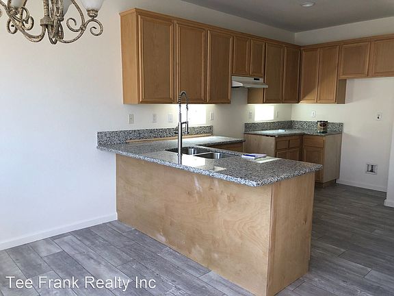 4th image of 14448 Honeyhill St