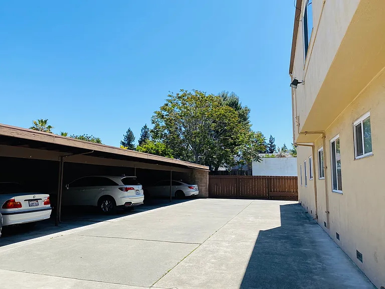 240 Di Salvo Ave #17 — Photo 4
