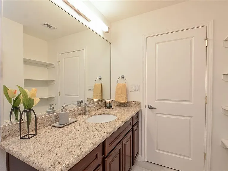 1207 Grand West Blvd #1G — Photo 12