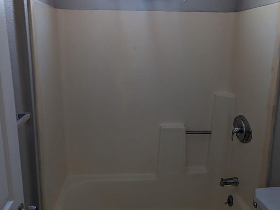 5th image of 734 Howard St #1/2