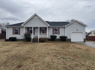 404 Shadylake Dr, La Vergne, TN 37086