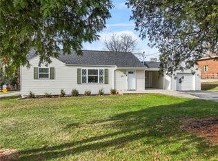 951 Shenango Rd, Beaver Falls, PA 15010