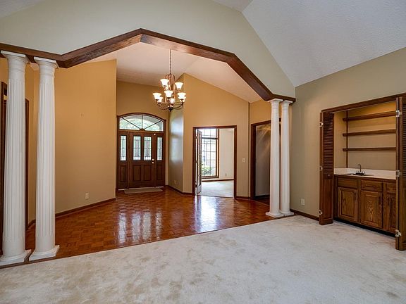 5th image of 8565 Eagleridge Dr