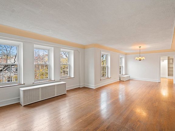 4th image of 2325 W Farwell Ave APT 3N