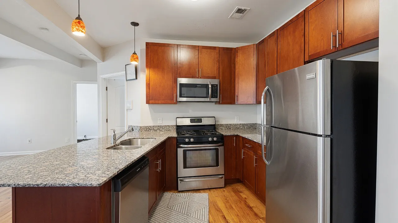 2 bed, $1,773 — Photo 2