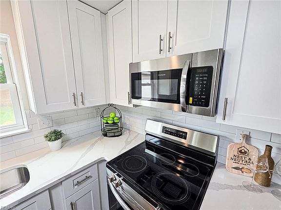4th image of 800 Churchill Dr
