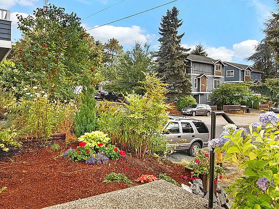 2nd image of 12330A 14th Ave NE