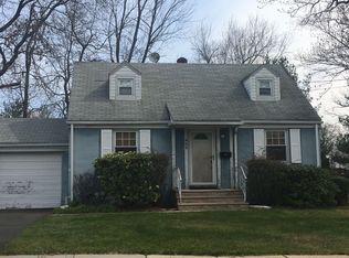 453 Brookside Dr, Roselle, NJ 07203