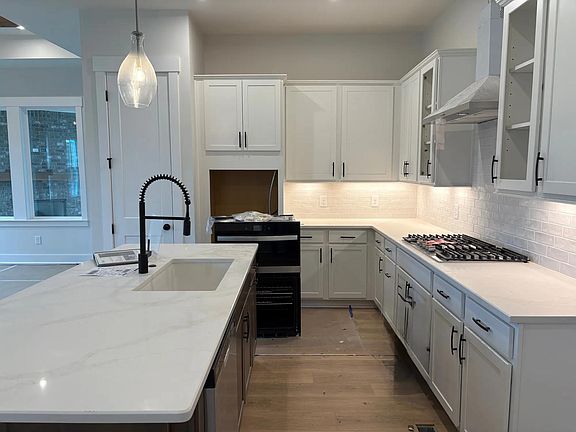 The Kinsley G Kitchen