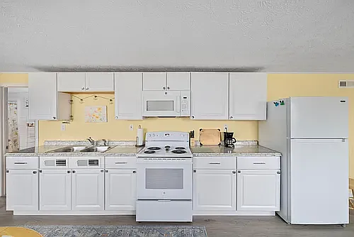 Picture perfect kitchen!