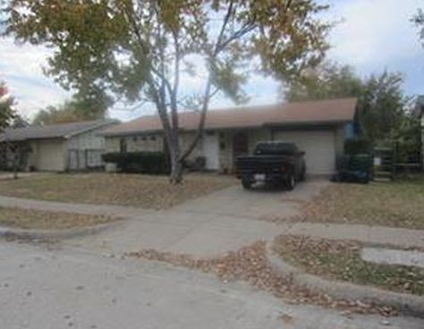 1st image of 3929 Cambridge Dr