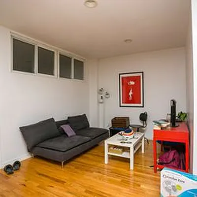 Rented by Nooklyn NYC LLC | media 17