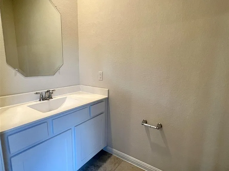 5901 Charles Merle Dr #B — Photo 7