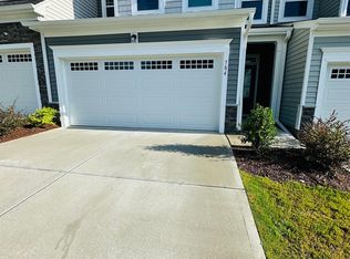 784 Amarra Dr, Fuquay Varina, NC 27526