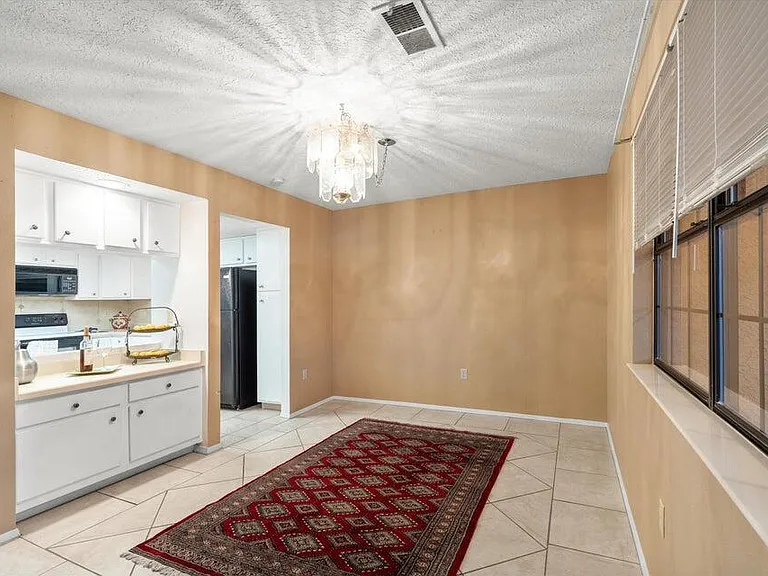 833 Country Club Dr SE #1A — Photo 6