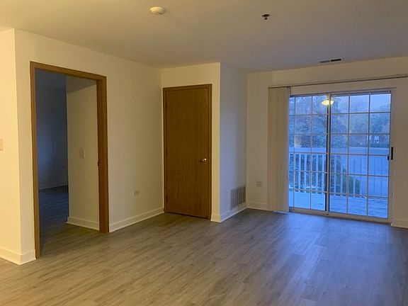 3rd image of 1135 W Ogden Ave #206