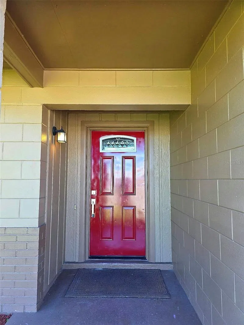 3 bed, 2.0 bath, 1626 sqft, $2,625 — Photo 3