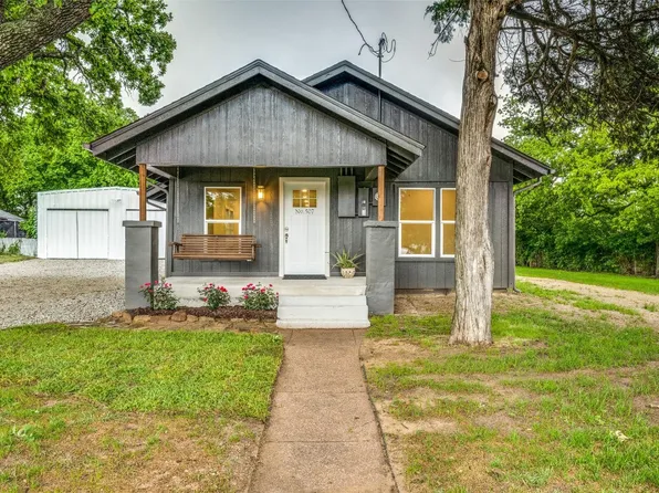 507 W Nelson St, Bowie, TX 76230