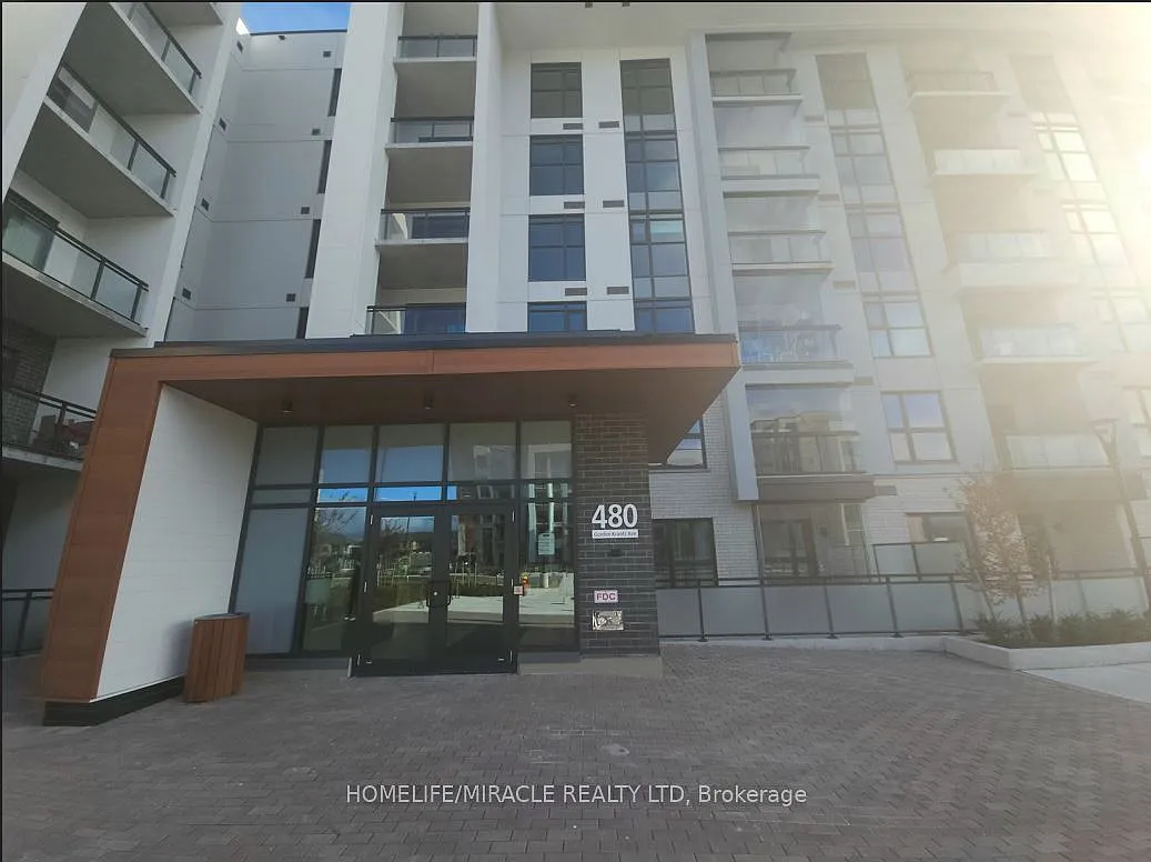 3 bed, $2,950 — Photo 2